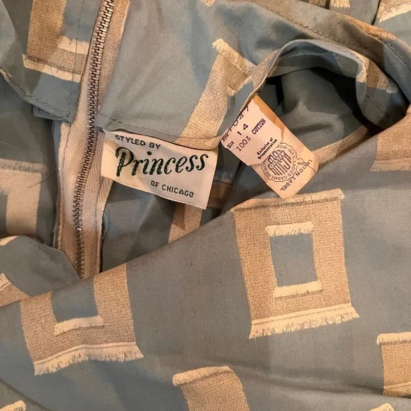 Vintage 1950’s store Stock Blue and White Geometric Dress - Picture 5 of 8